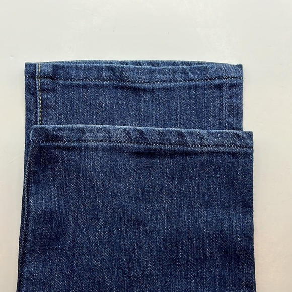 7 For All Mankind Straight Leg Mid Rise Size 26 - Picture 14 of 16